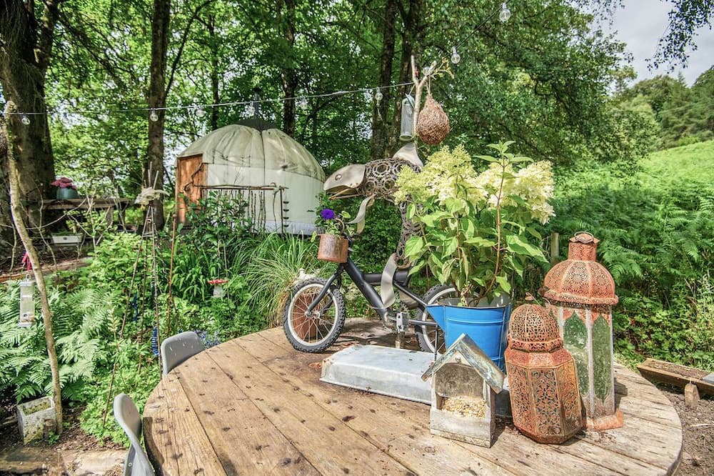 Lochearnhead Cabin | Romantic Cosy Getaway The Loveshack Balquhidder