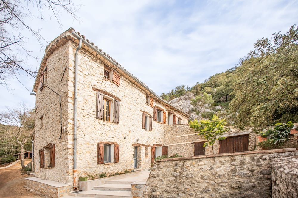 Ampus Other | Véritable Mas Provençal Ancien Avec Piscine