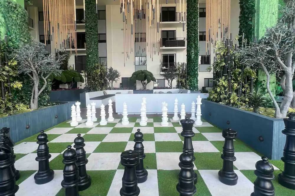 Garden Isles Condo | Artsy luxurious cozy vacation home with great views and by beach !!