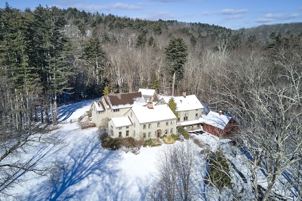 Canton House | Riverview 7.5K sqft Modernized Secluded Historical Family Retreat Home