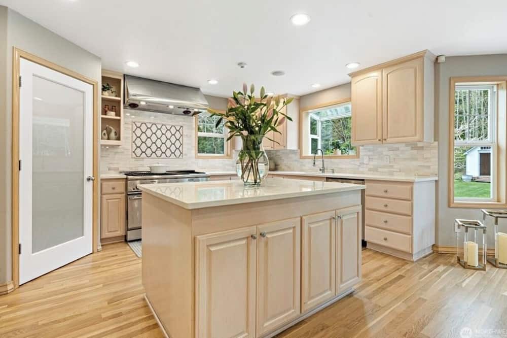 Camano Island House | R&R on Camano Island