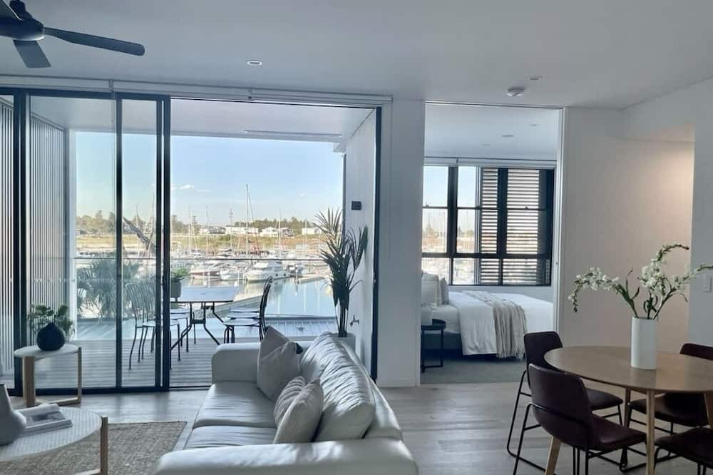 Shell Cove Apartment | NEW Luxury 3 bedroom waterfront Apartment at Shell Cove NSW 2529