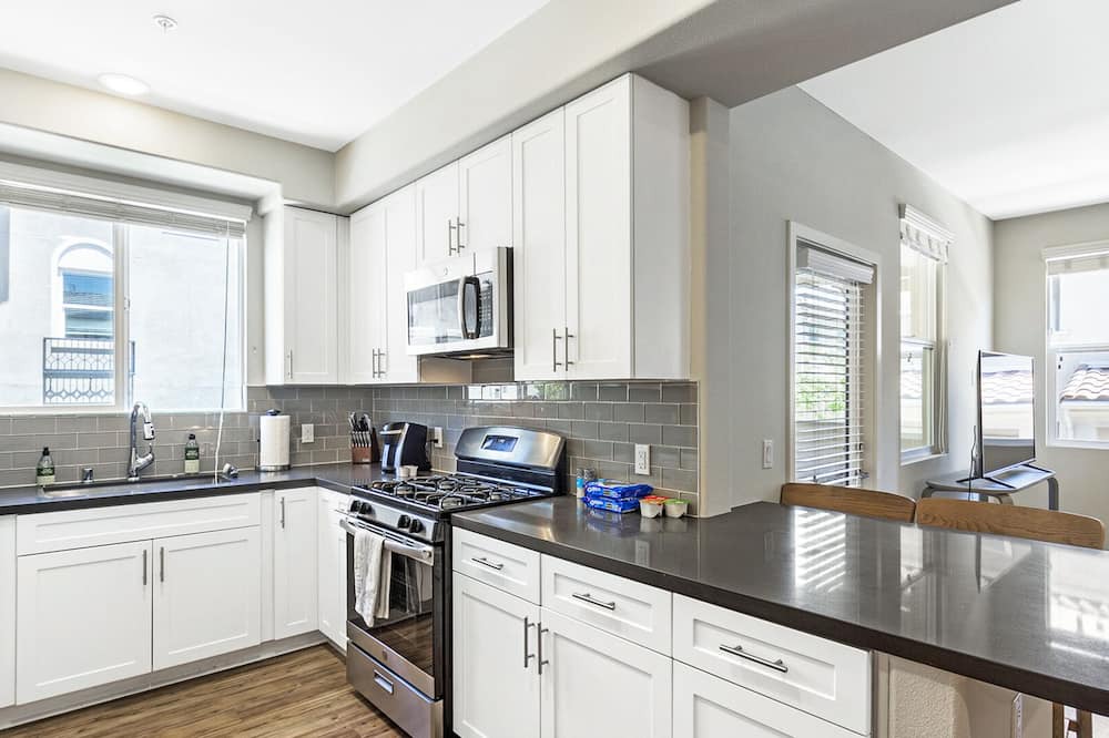 Moreno Valley Apartment | Modern Apartment in Prime Location (ID7929X67)