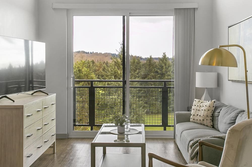 Kent Apartment | Modern Apartment in Prime Location (ID9335X34)