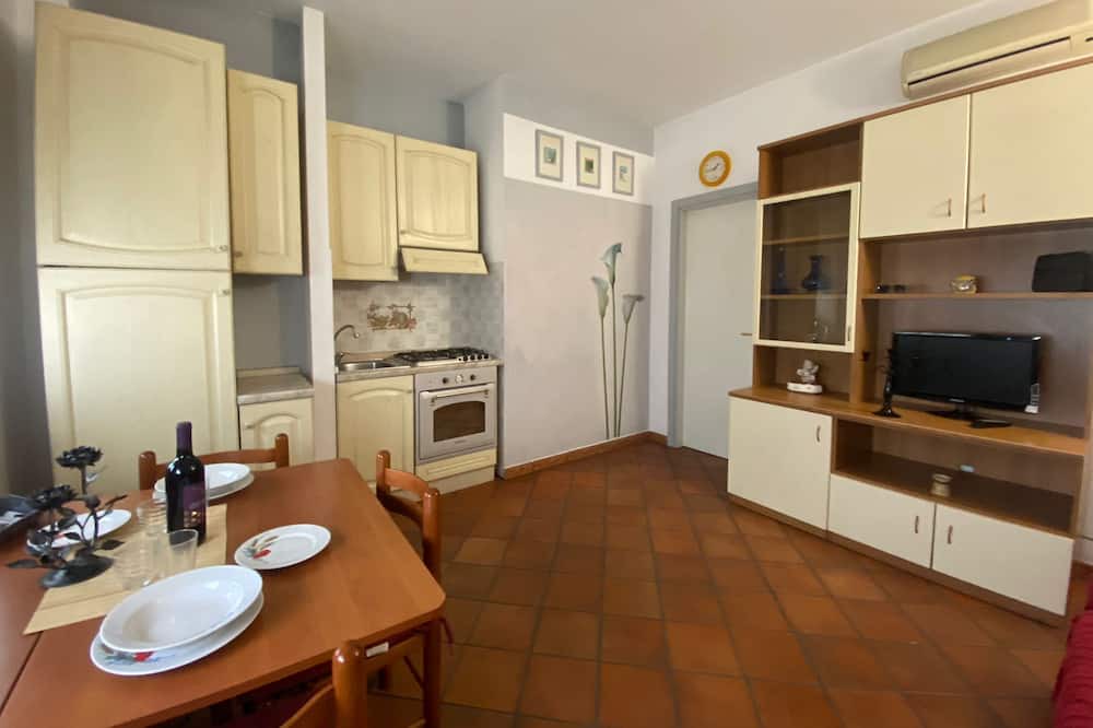 Zona IX Acqua Vergine Apartment | Vrbo Property