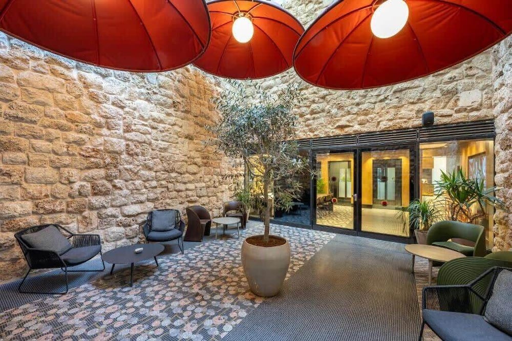 Bat Yam Apartment | Wonderful 1BR Suite with Great View