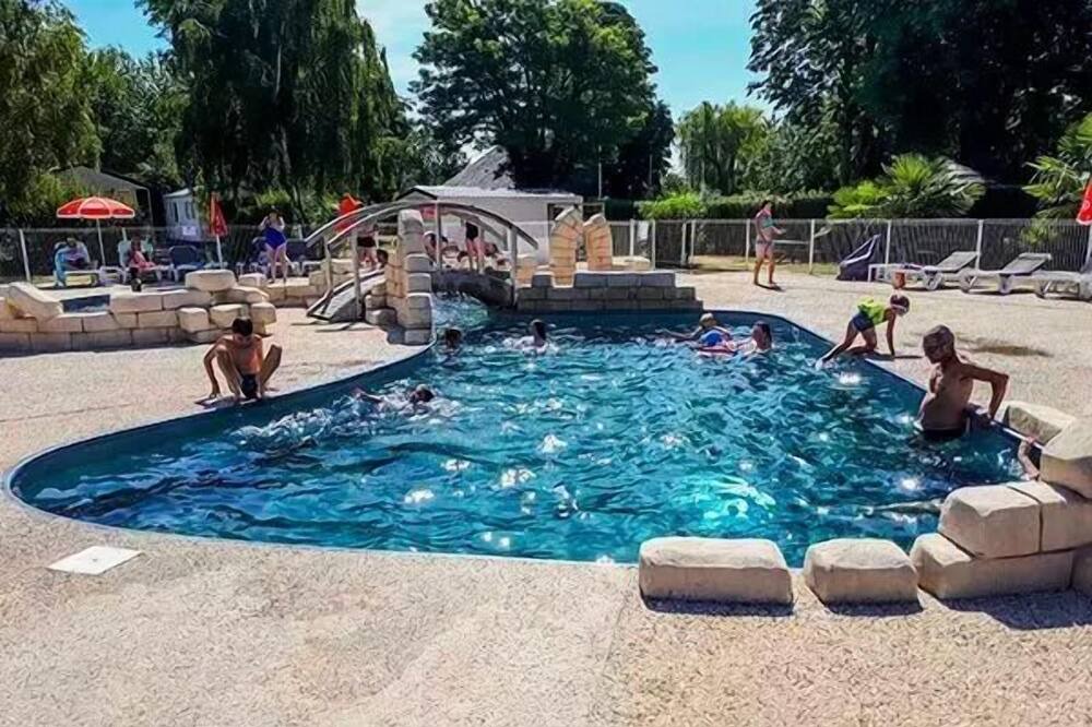 Luynes House | Campsite Flower les Granges* - Standard 3 Room Mobile Home 4 People