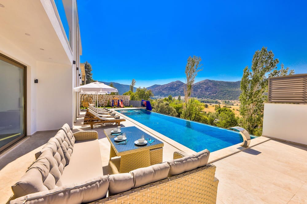 Sarıbelen Villa | Villa Taha in Kas with 3 bedrooms and 3 bathrooms