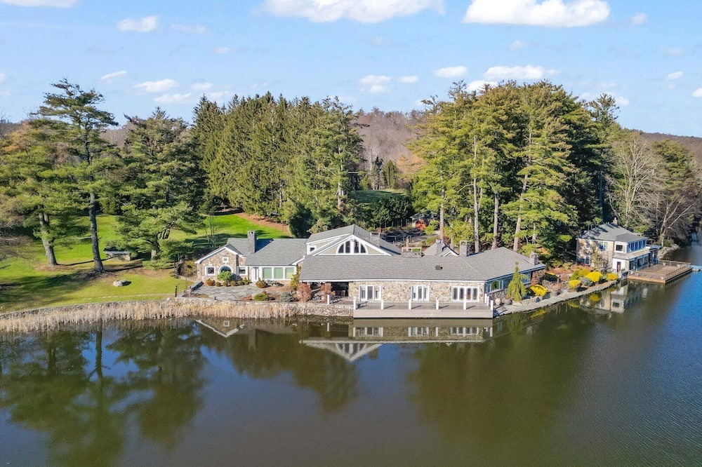Highland House | Expansive 160 Acre Estate in the Hudson Valley Surrounding a 37-acre...
