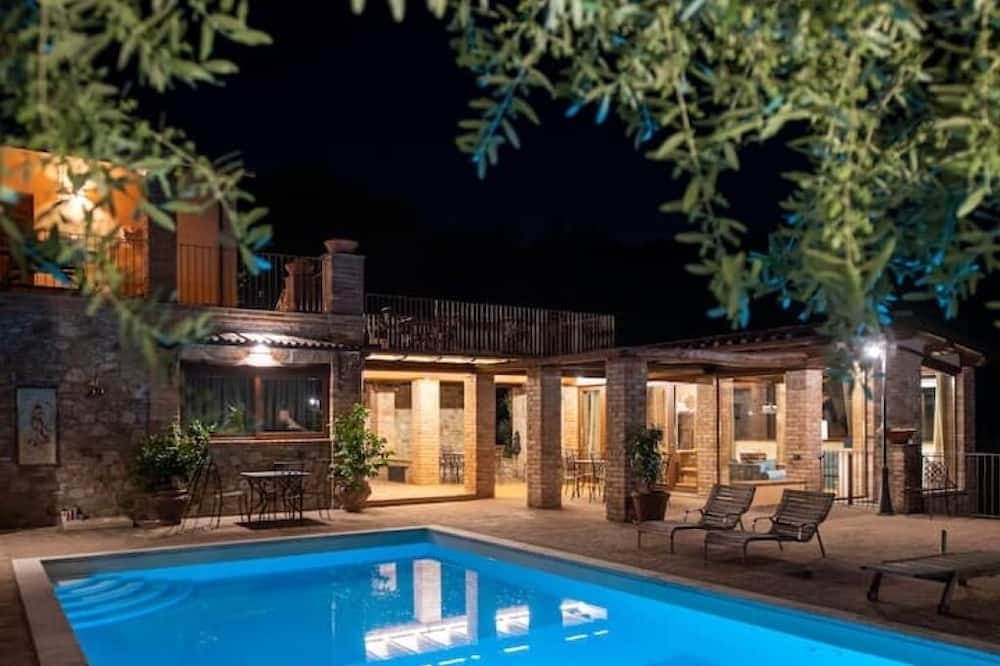 Corbara Apartment | In the charming Umbrian countryside near Orvieto, villa with pool and waterfall.