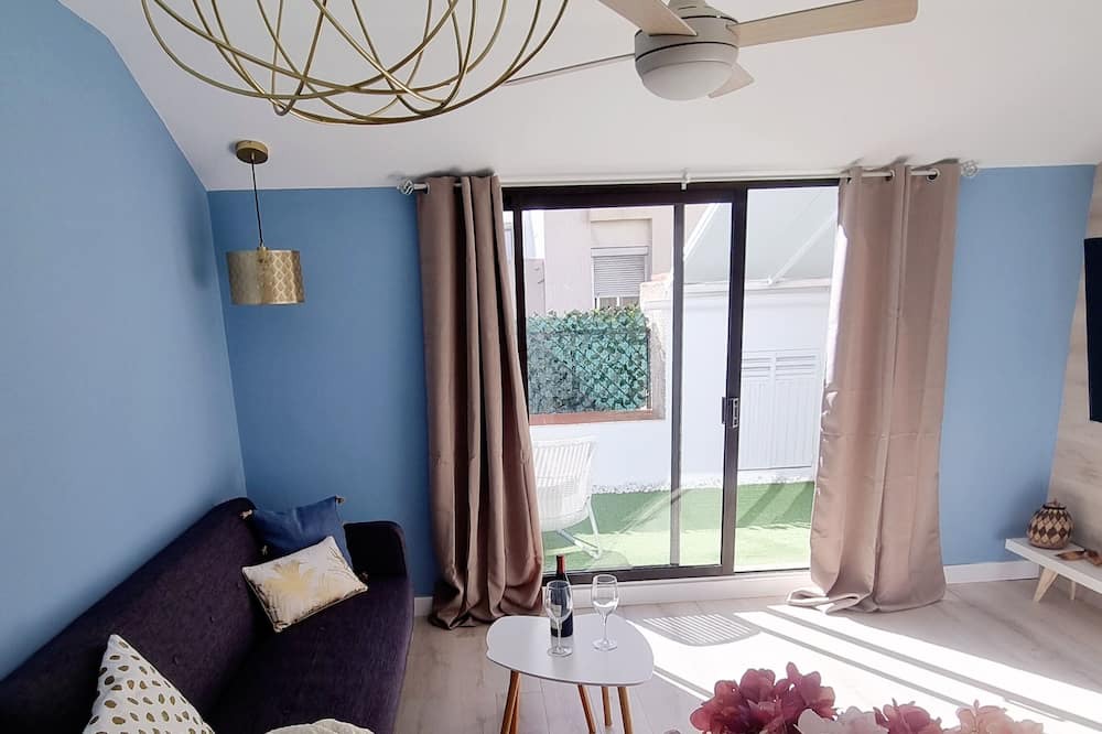 Santa Cruz de Tenerife Apartment | Relaxing terrace in the center, you can visit the island and strolling the city.