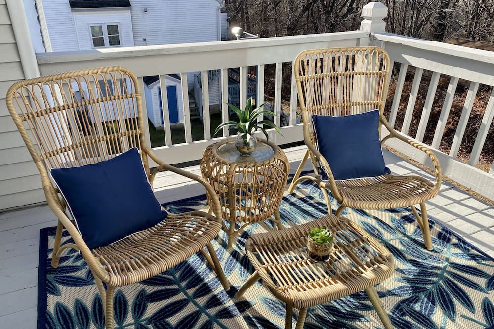 Bristol Condo | Peaceful Cozy Room - Bristol, CT