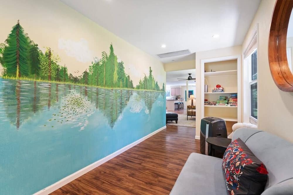Dollar Corner House | Family Home Short Commute to PDX