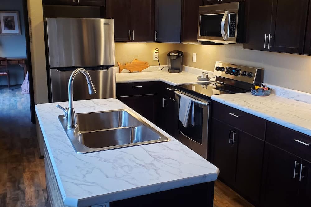 Douglas City Cabin | Private mountain cabin with easy access to the Scenic and Wild Trinity River.