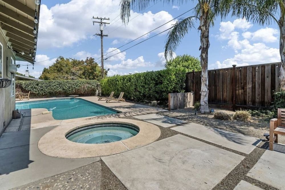 Modesto House | Spacious Home in the City with pool and spa