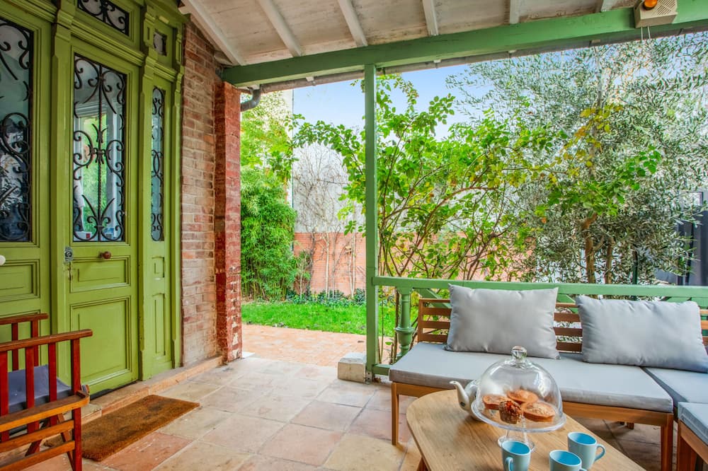 Cœur de Ville House | Large house with garden in Courbevoie - Welkeys