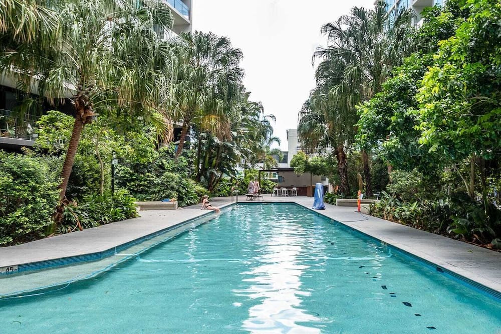Newstead Apartment | Stylish Newstead Retreat: 2-Bed, Pool, Gym