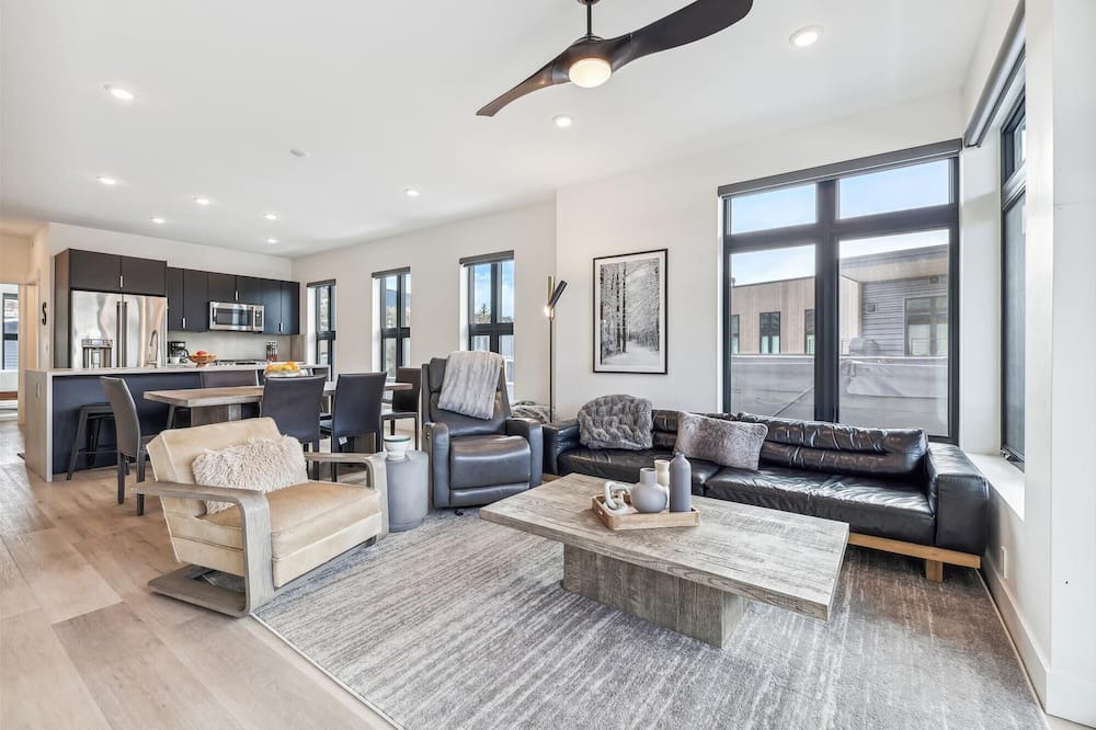 Willow Grove Condo | River West 536: Silverthorne Condo - New Listing - Private Hot Tub