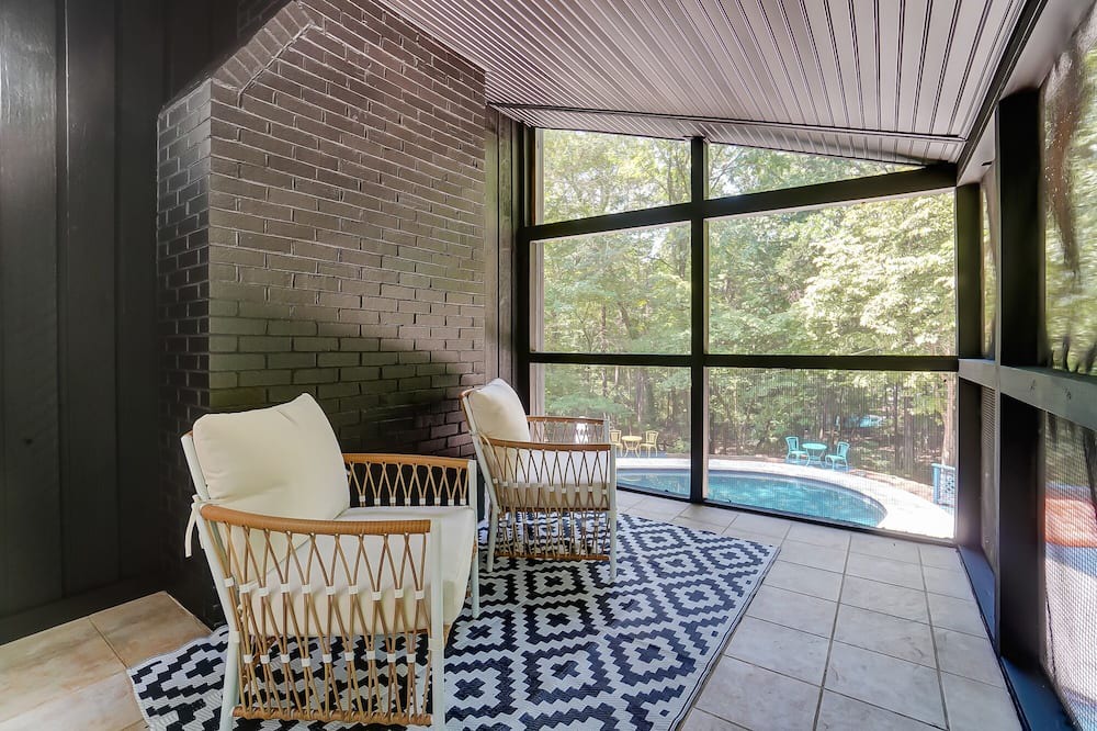 Charlotte House | {The Escape} Amazing Heated Pool Luxury-heated March 1-November 1.