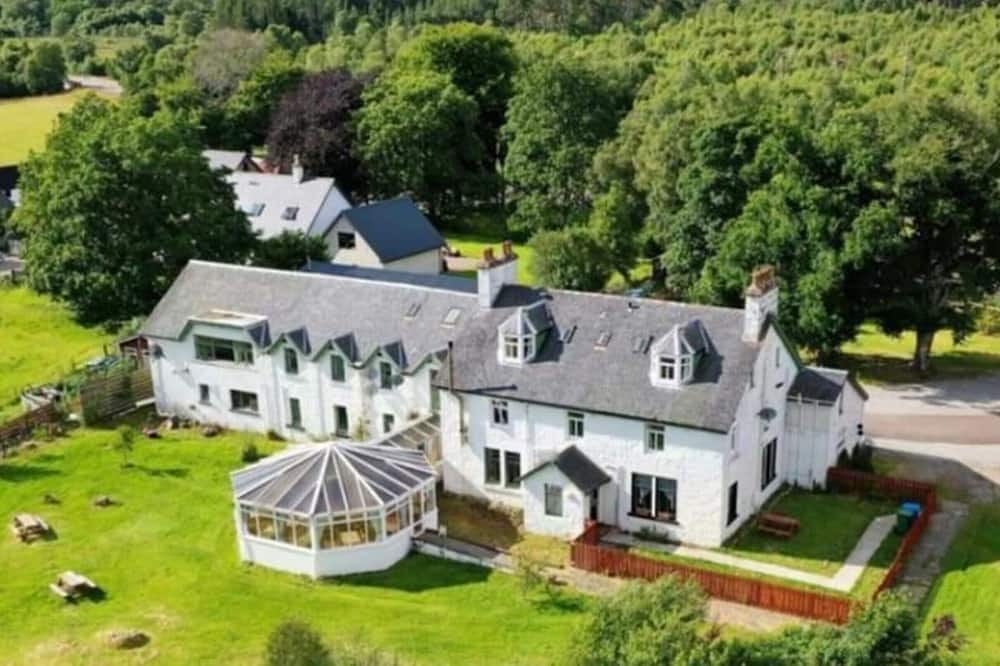 Whiteness Apartment | Inchbae Lodge - Free fishing for guests