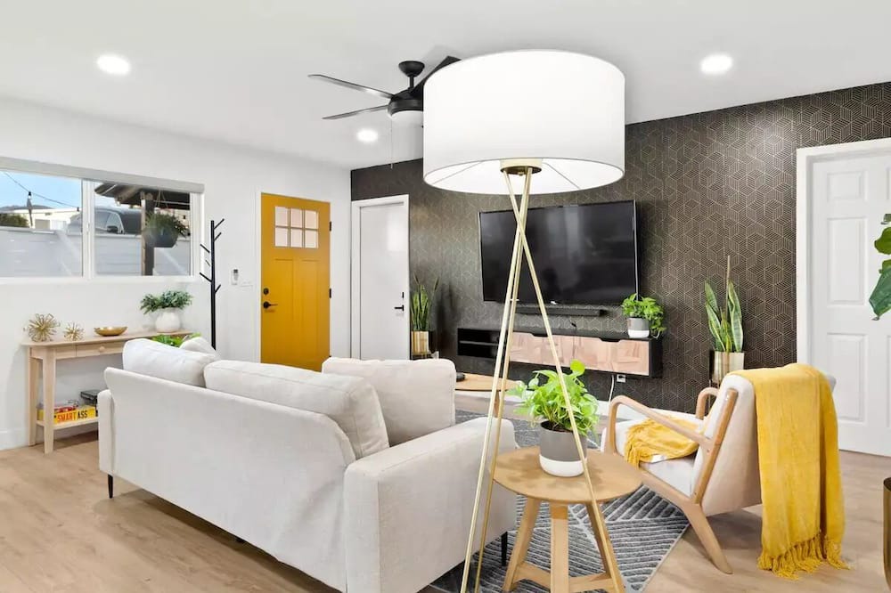 La Presa House | Charming 2 bedroom home in Spring Valley, CA.