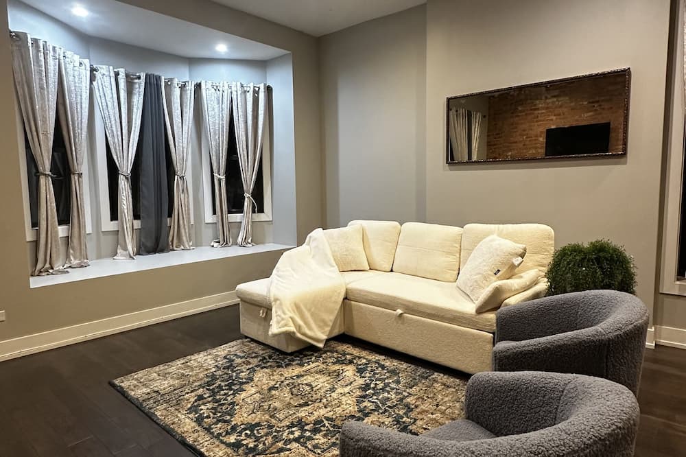 Douglas Apartment | Luxury Condo Chicago - FREE parking
