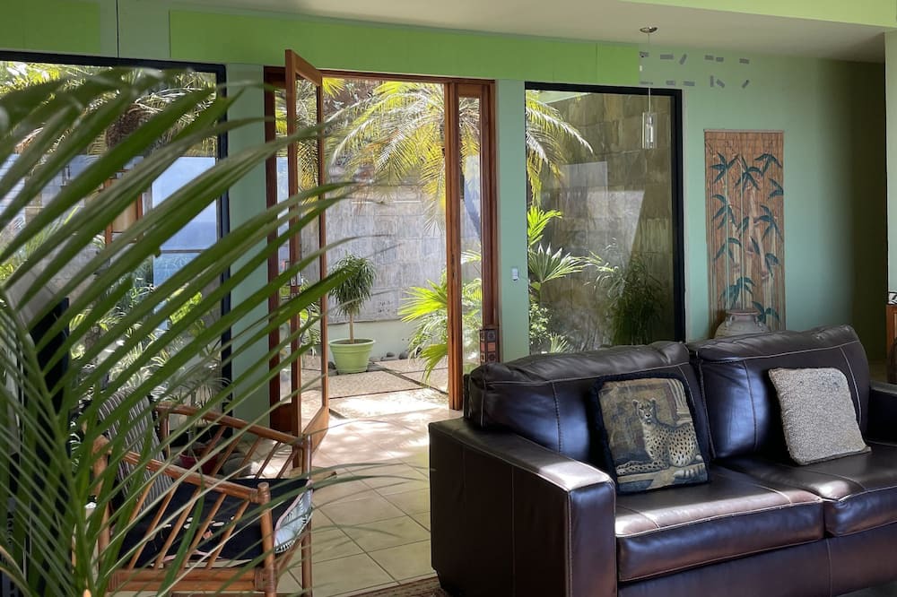 Banda del Rio Sali House | Spyglass House has the Best Ocean View of Ocotal Bay