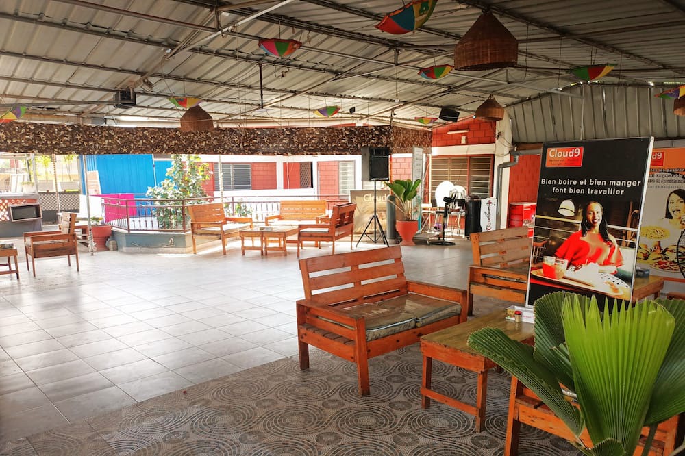 Lome Hotel | Cloud9 Lomé