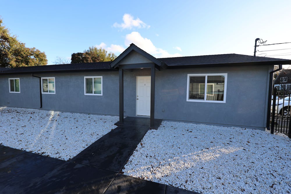 Yuba City Apartment | Newly Remodeled Duplex Delite Walking Distance from Down Town Yuba City