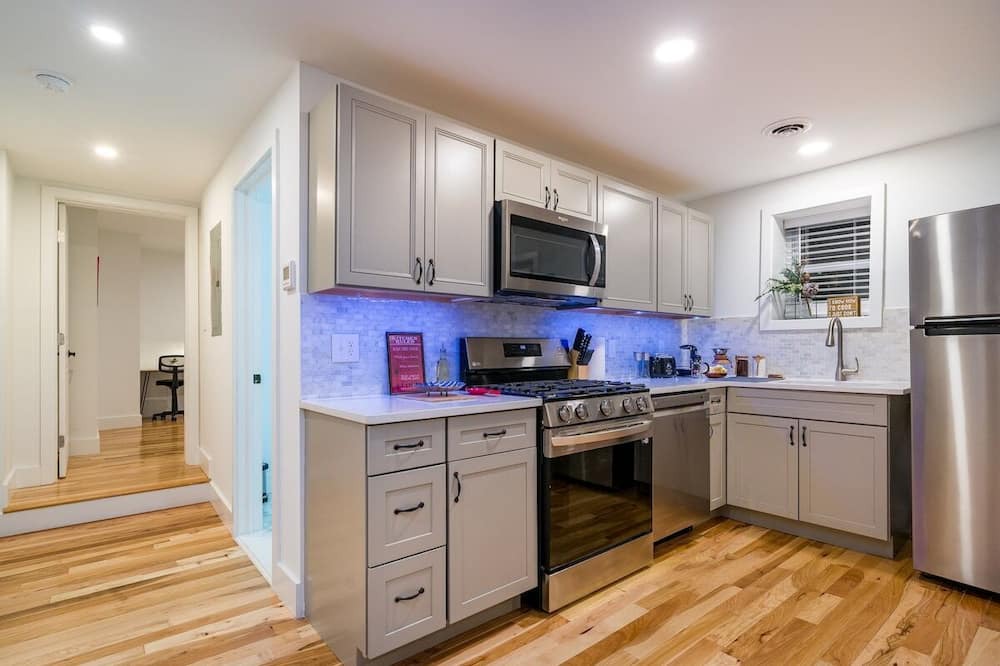 Corn Hill House | This house is a 1 bedroom(s), 1 bathrooms, located in Rochester, NY.