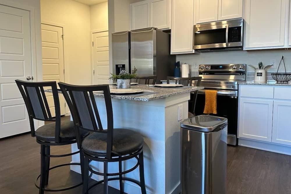 Johnstown House | 2 bedroom, 3 bath 2 car garage townhome with a short drive to everywhere