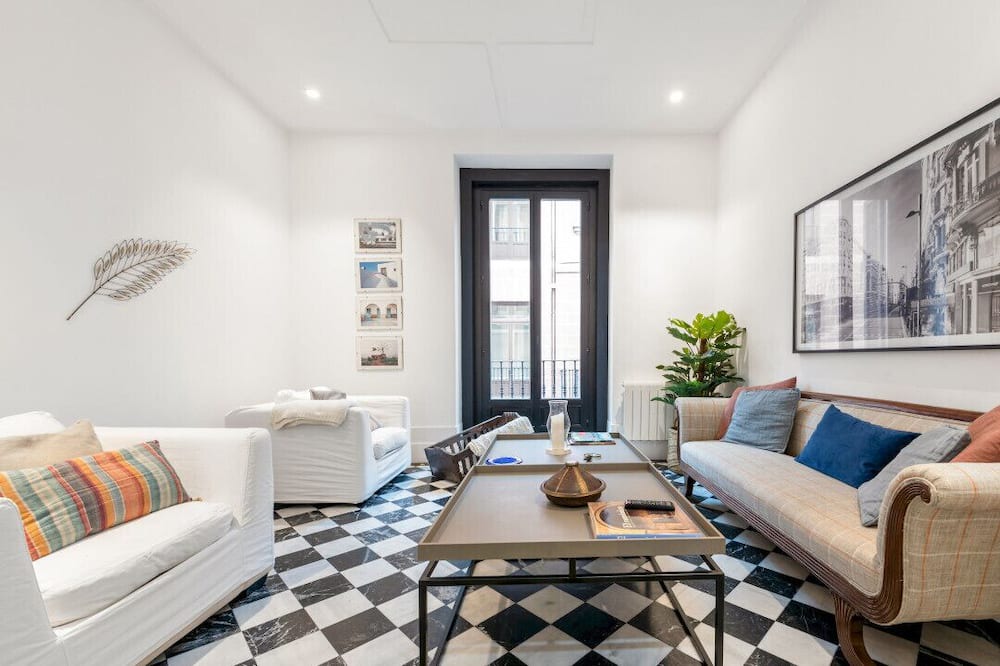 Embajadores Apartment | Stylish & centric- 2Bd 2Bth- Magdalena
