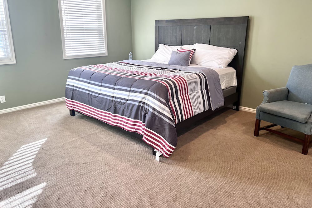 Holladay House | Ultimate Family Ski Getaway in Holladay: Ideal Location and Comfort.