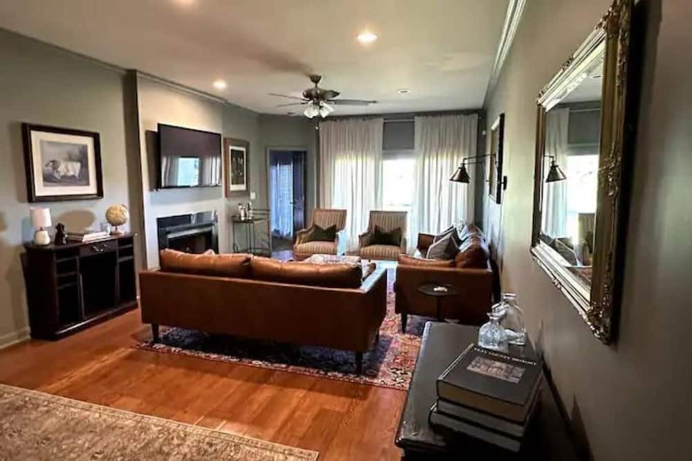 West Point Condo | Old Waverly Golf Course Condo