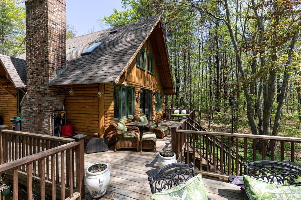Kennebunk Cabin | Don’t forget your dogs!