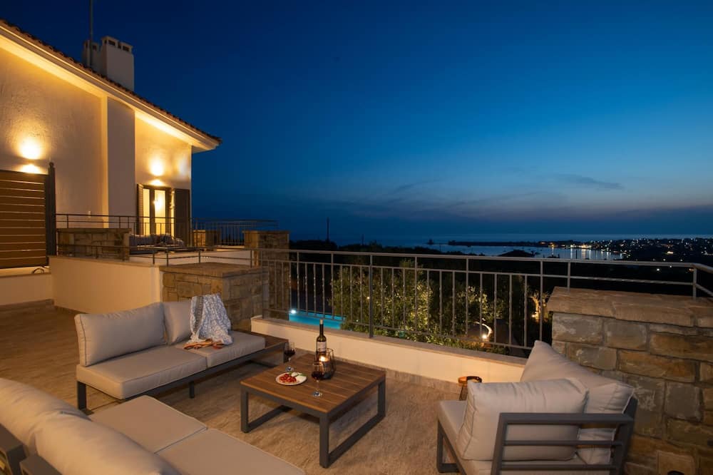 Pylos-Nestoras Villa | Villa Sapientza by Modone Villas in Peloponnese