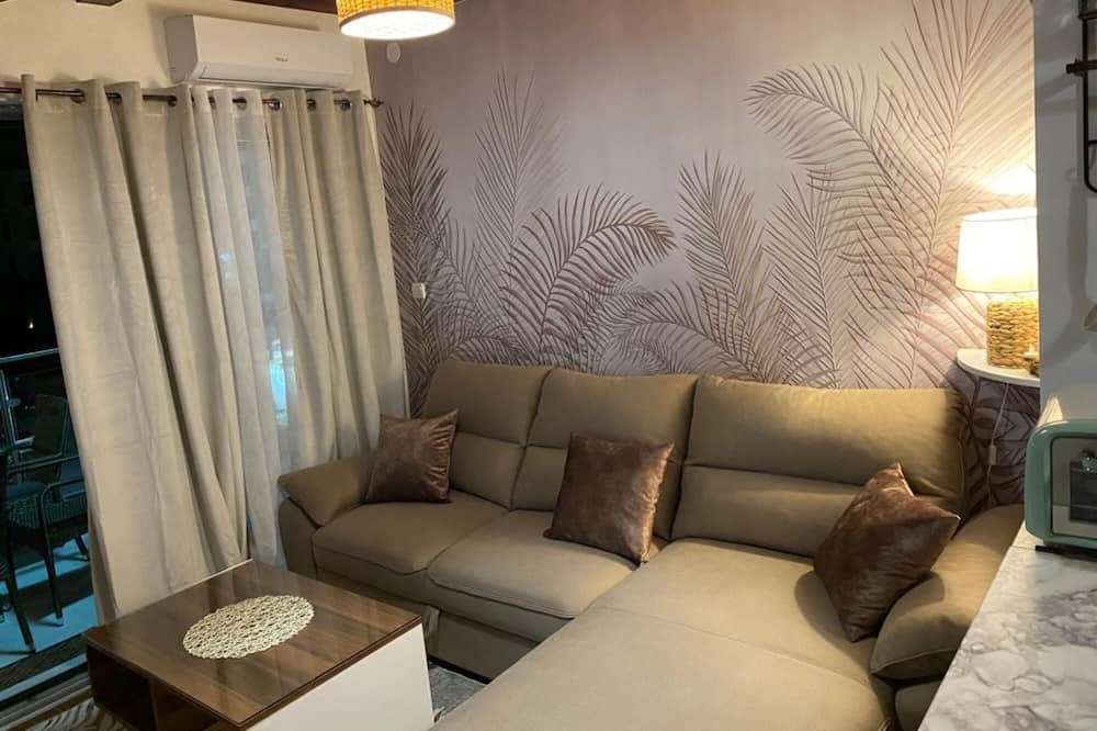 Babilonija Apartment | Chic Flat w Balcony 10 min to Beach Greco in Budva