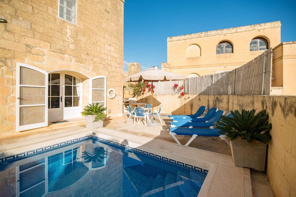 Victoria Villa | Girardu - Victoria Holiday Home