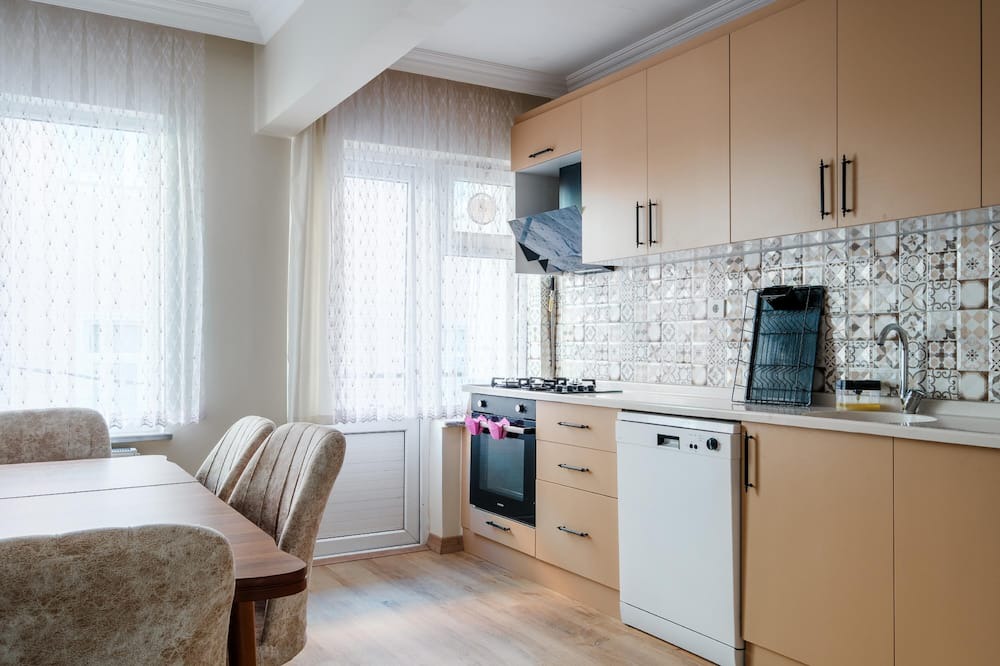 Osmangazi Apartment | Comfy Flat with Balcony in Bursa