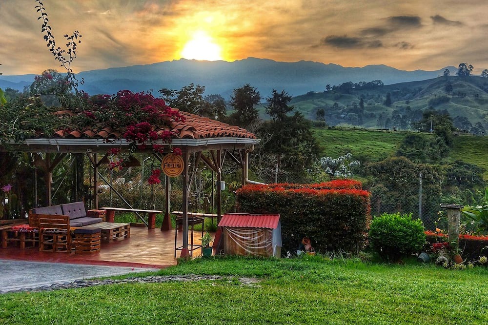 La Estrella Cottage | Casa Campestre , Sobre la vía a los Termales