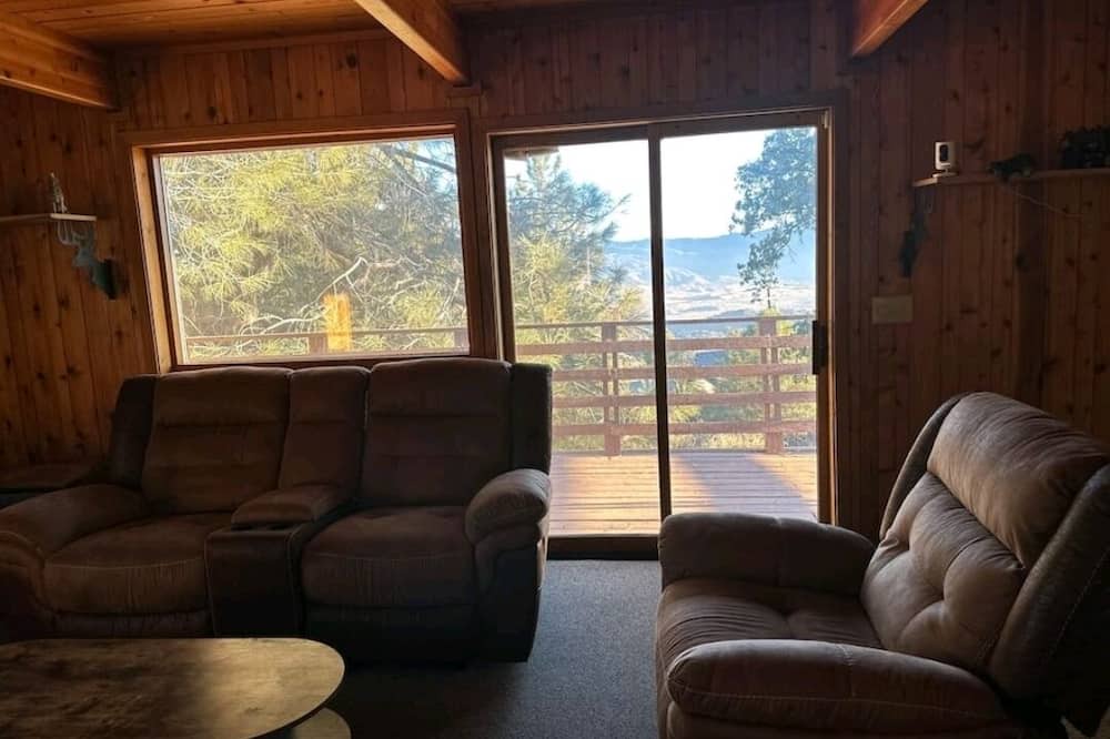 Bear Valley Springs House | Tranquil Cabin in the Mountains - Breathtaking Views, Immersed in Nature! PetsOK