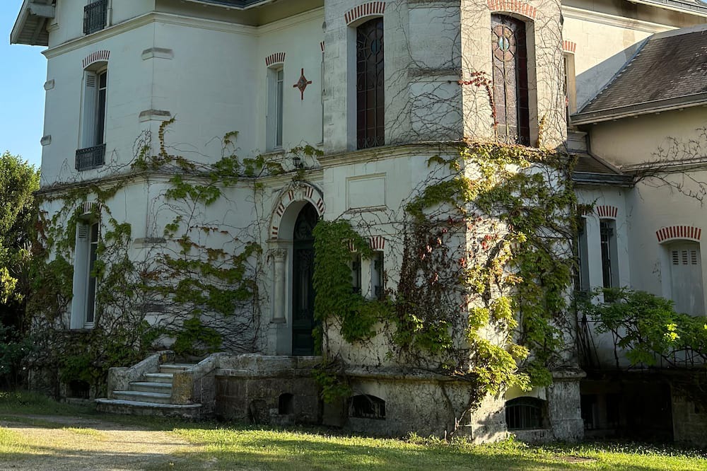 Linars House | Château de Moulède
