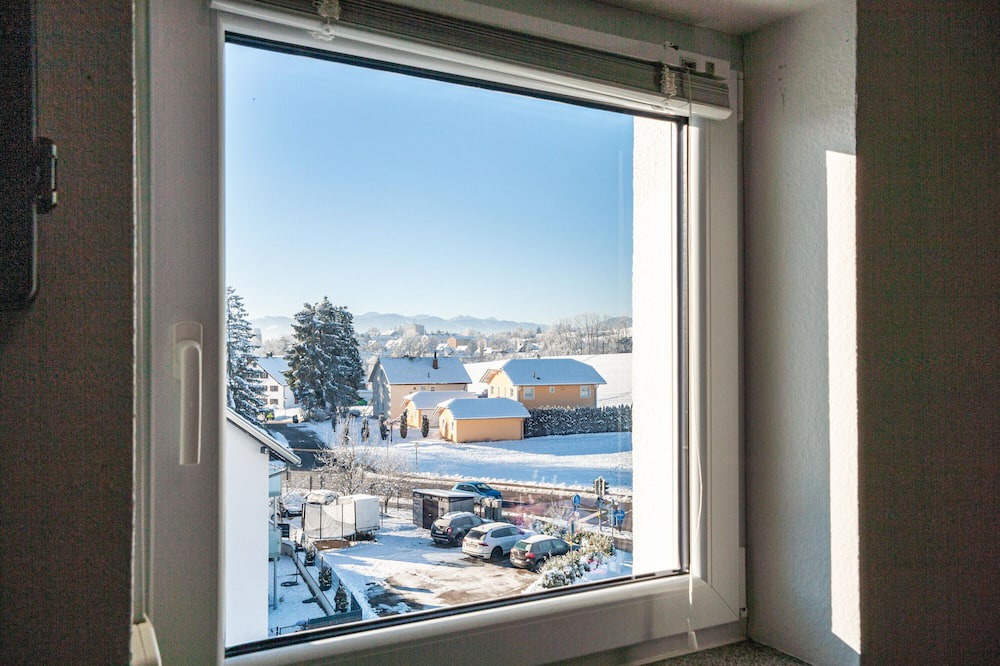 Durach Apartment | Apartment 'Ferienwohnung Im Allgäu' with Mountain View and Wi-Fi