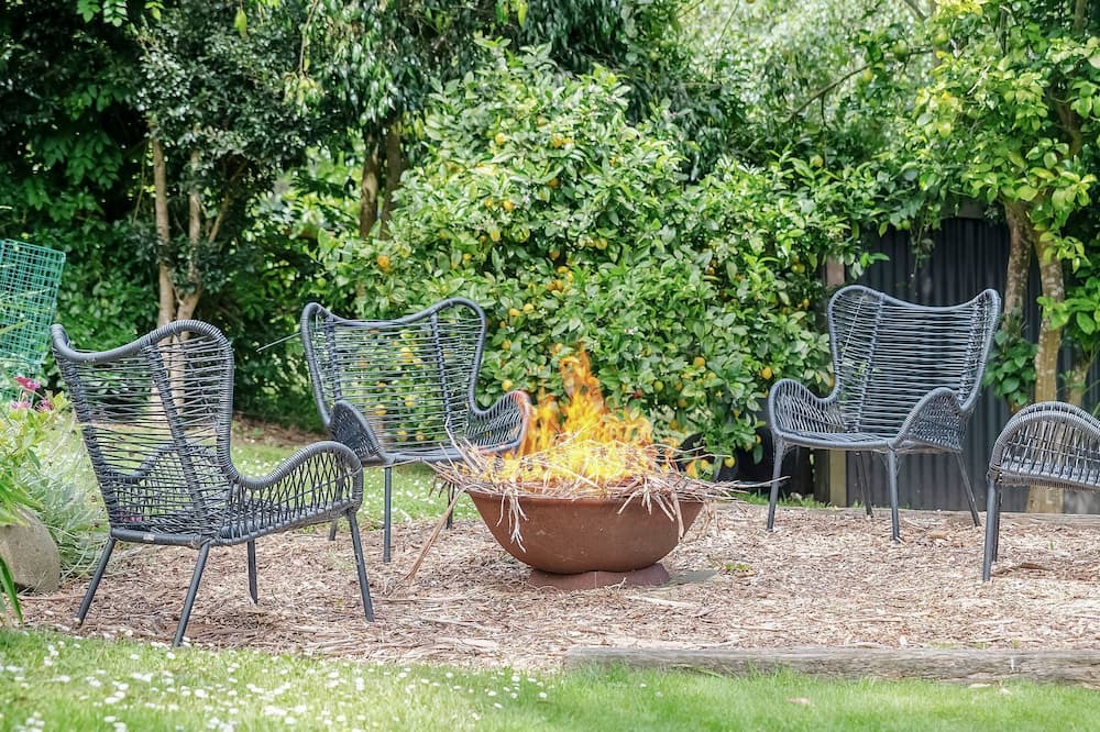 Red Hill House | Arcady House - Tucked Among The Trees