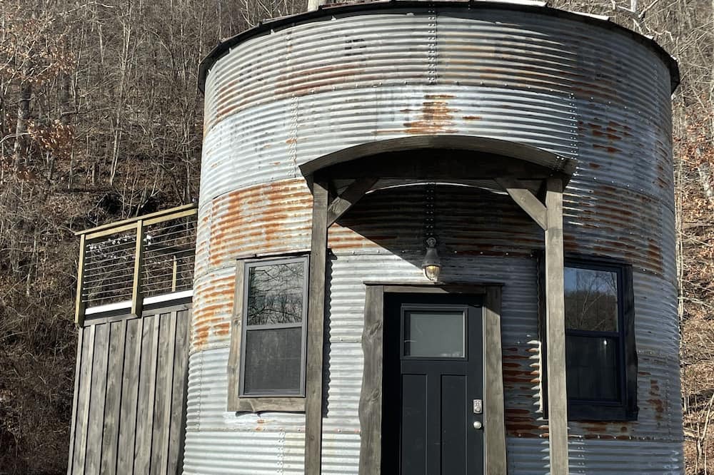 Elkins Cabin | Grain bin turned into tiny home. Bin there, Done that!
