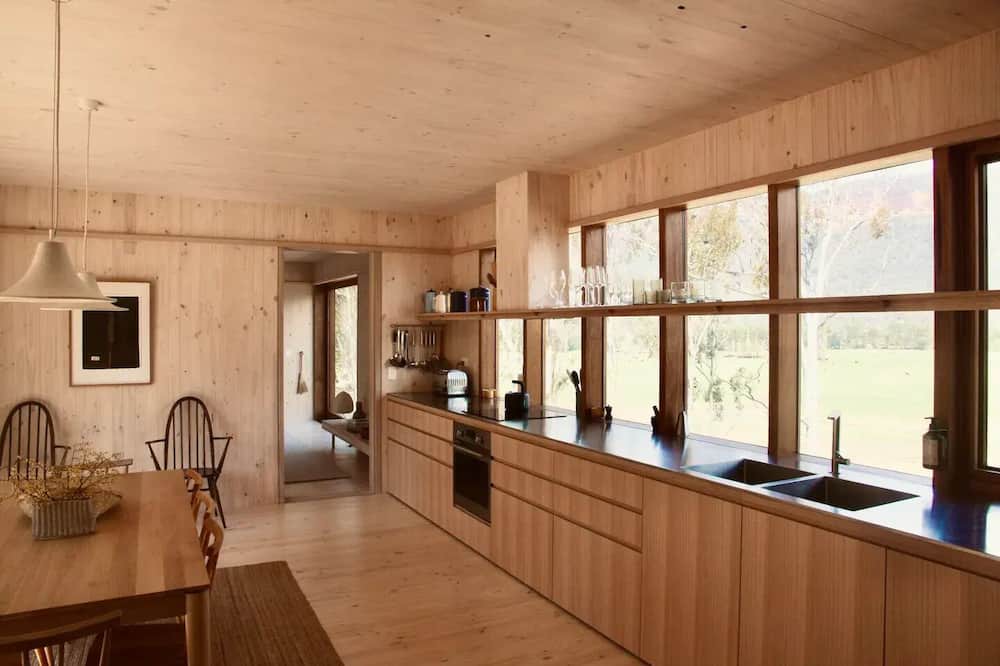 Glen Davis House | On the edge of World Heritage Wilderness - Capertee Valley