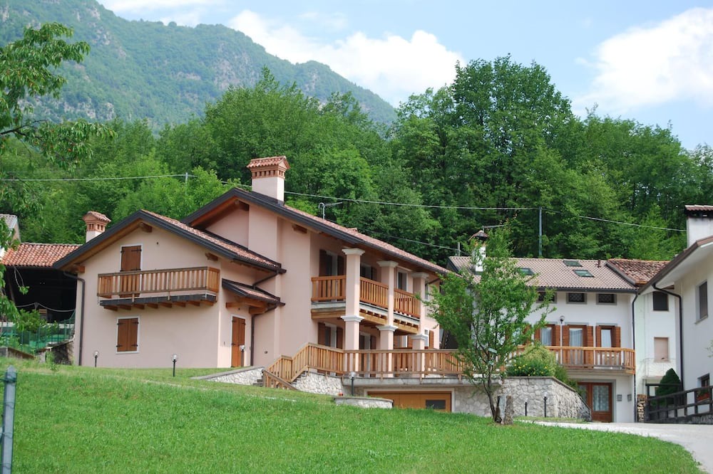 Sospirolo Apartment | Holiday apartment Sospirolo for 1 - 6 persons with 2 bedrooms - Row house