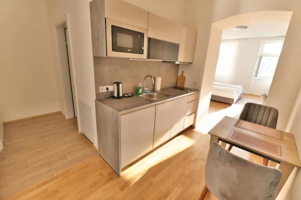 Ottakring Apartment | Apartment 13