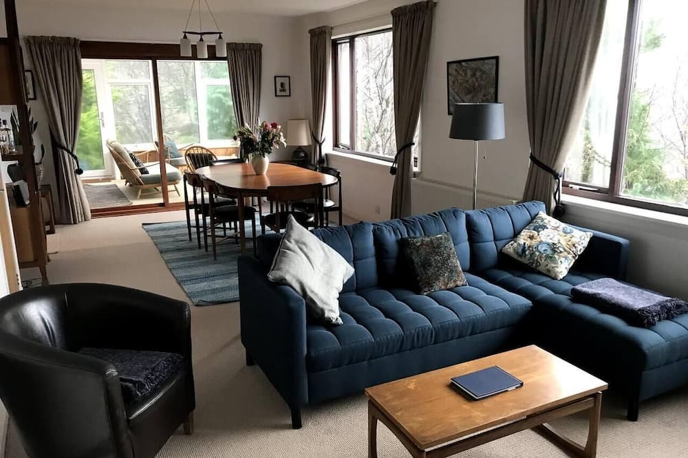 Gairloch House | Mid-century 8 person Highland Cottage
