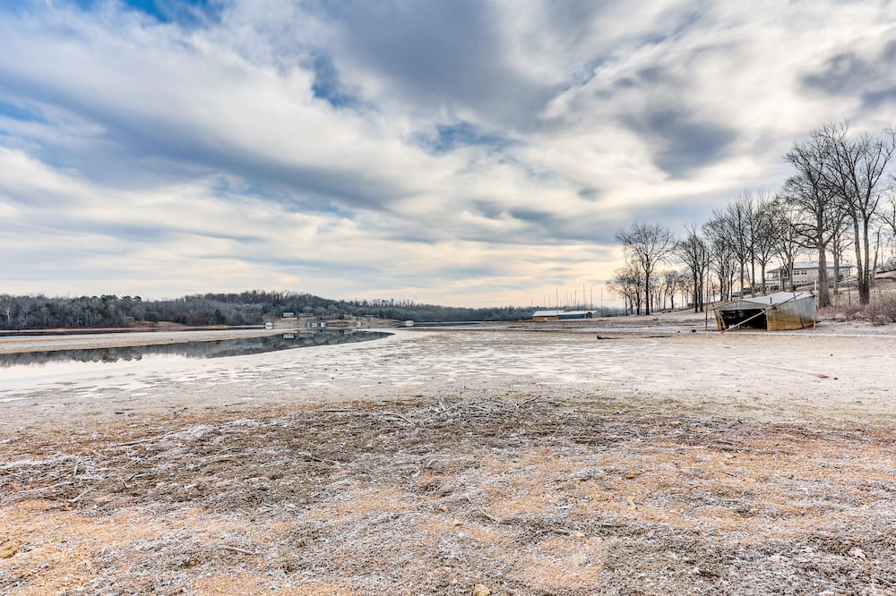Parsons Cottage | Brodies Landing Cottage ~ Half Mi to Lick Creek!